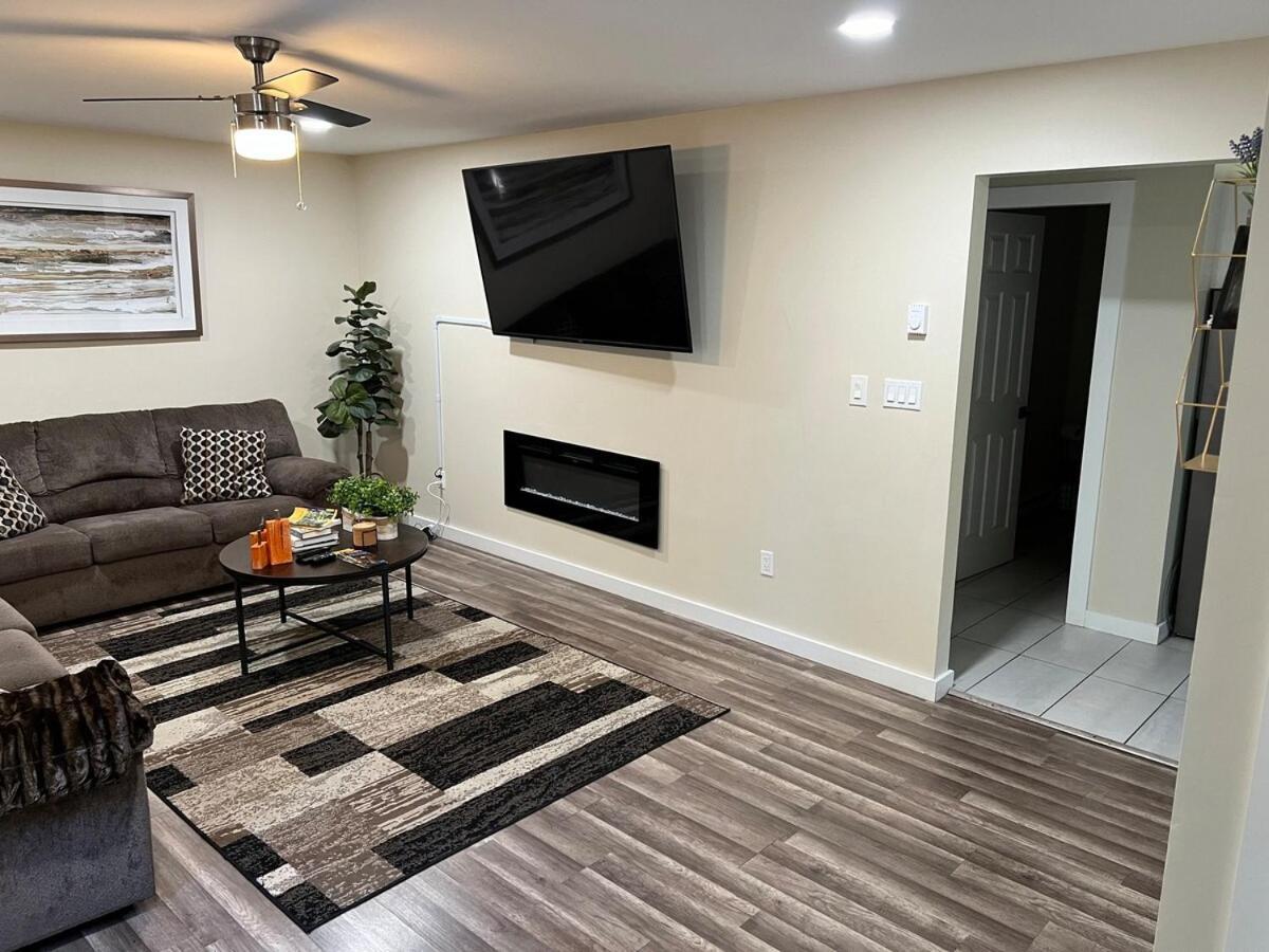 Spacious And Tranquil 5br House In Charming W Game Room, Pets Allowed Holiday home