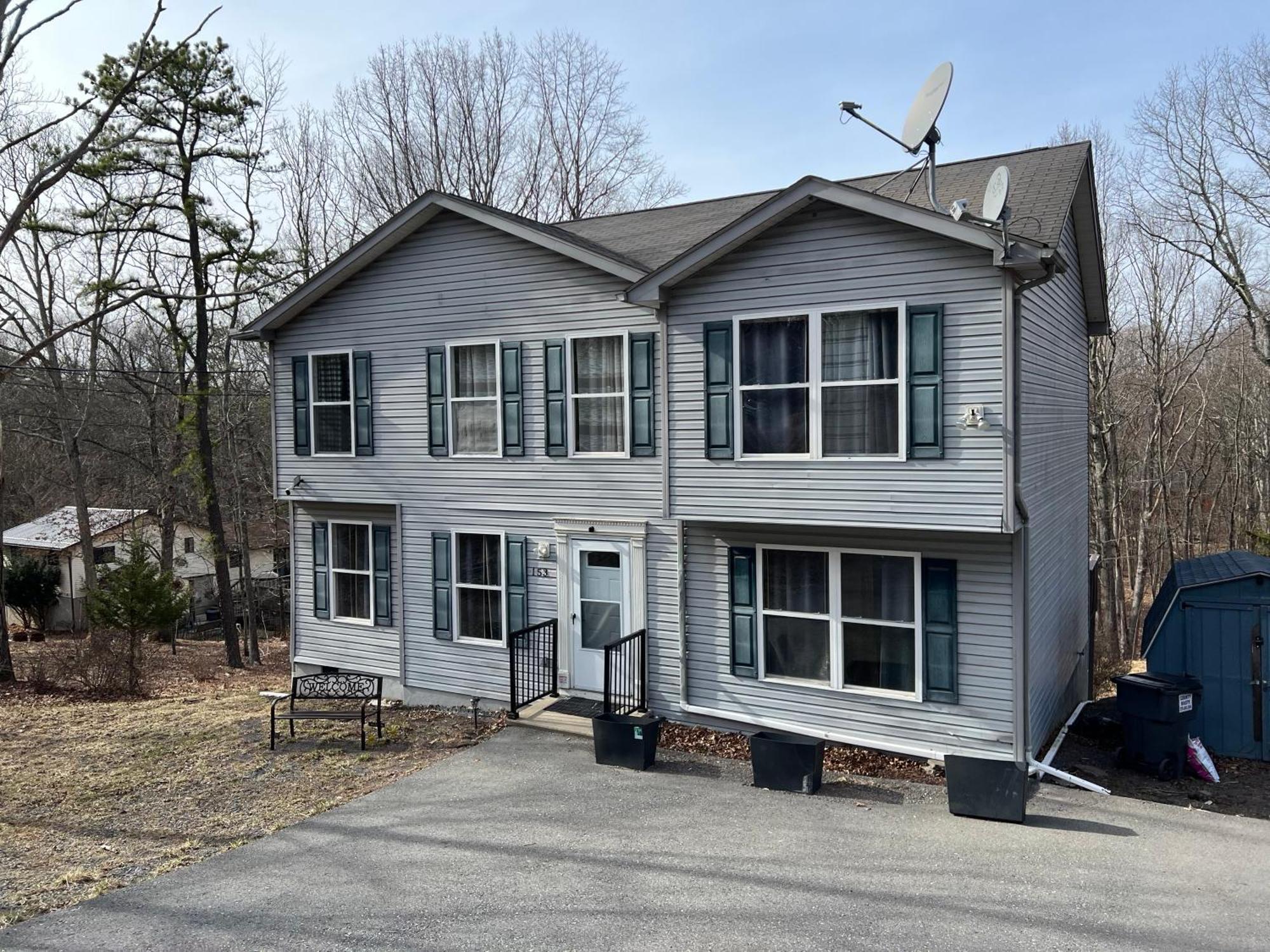 Spacious And Tranquil 5br House In Charming W Game Room, Pets Allowed East Stroudsburg